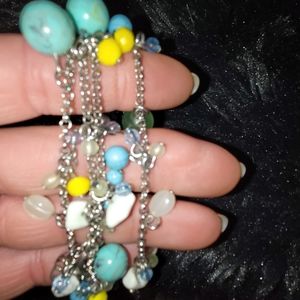 Costume Jewlery long beaded knecklace